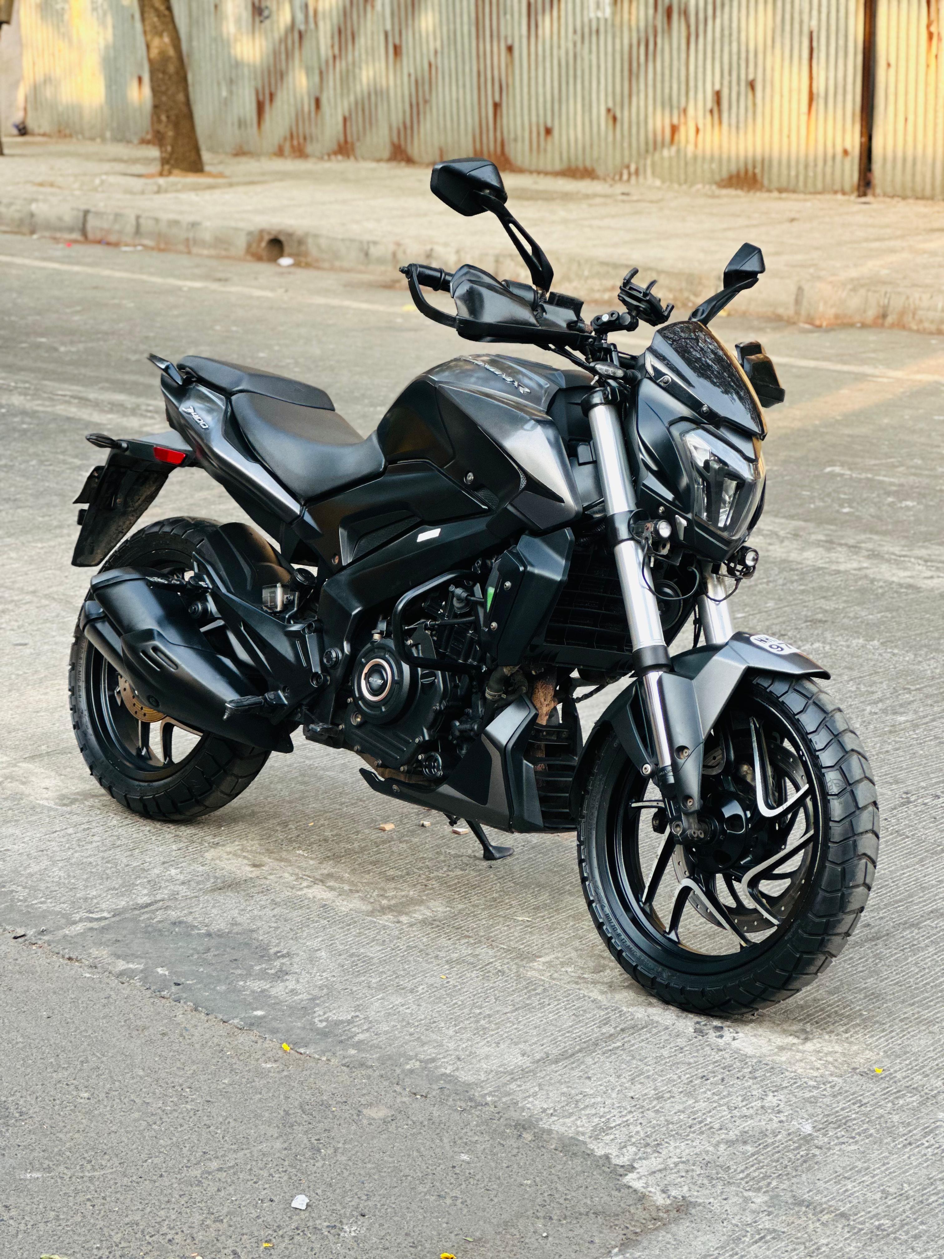 2021 BAJAJ Dominar 400